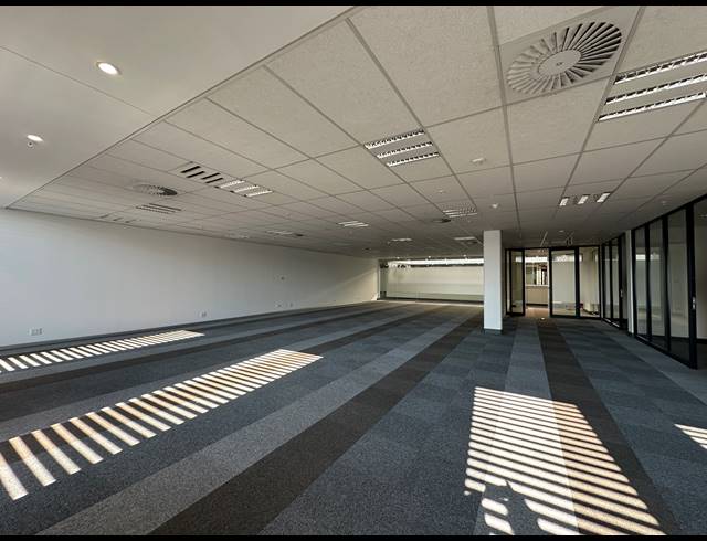 488M² OFFICE TO LET IN CENTURION CENTRAL